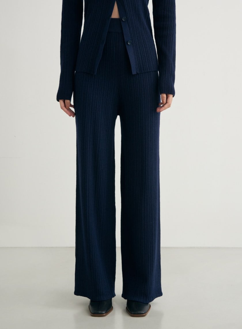 舒適坑條針織寬褲